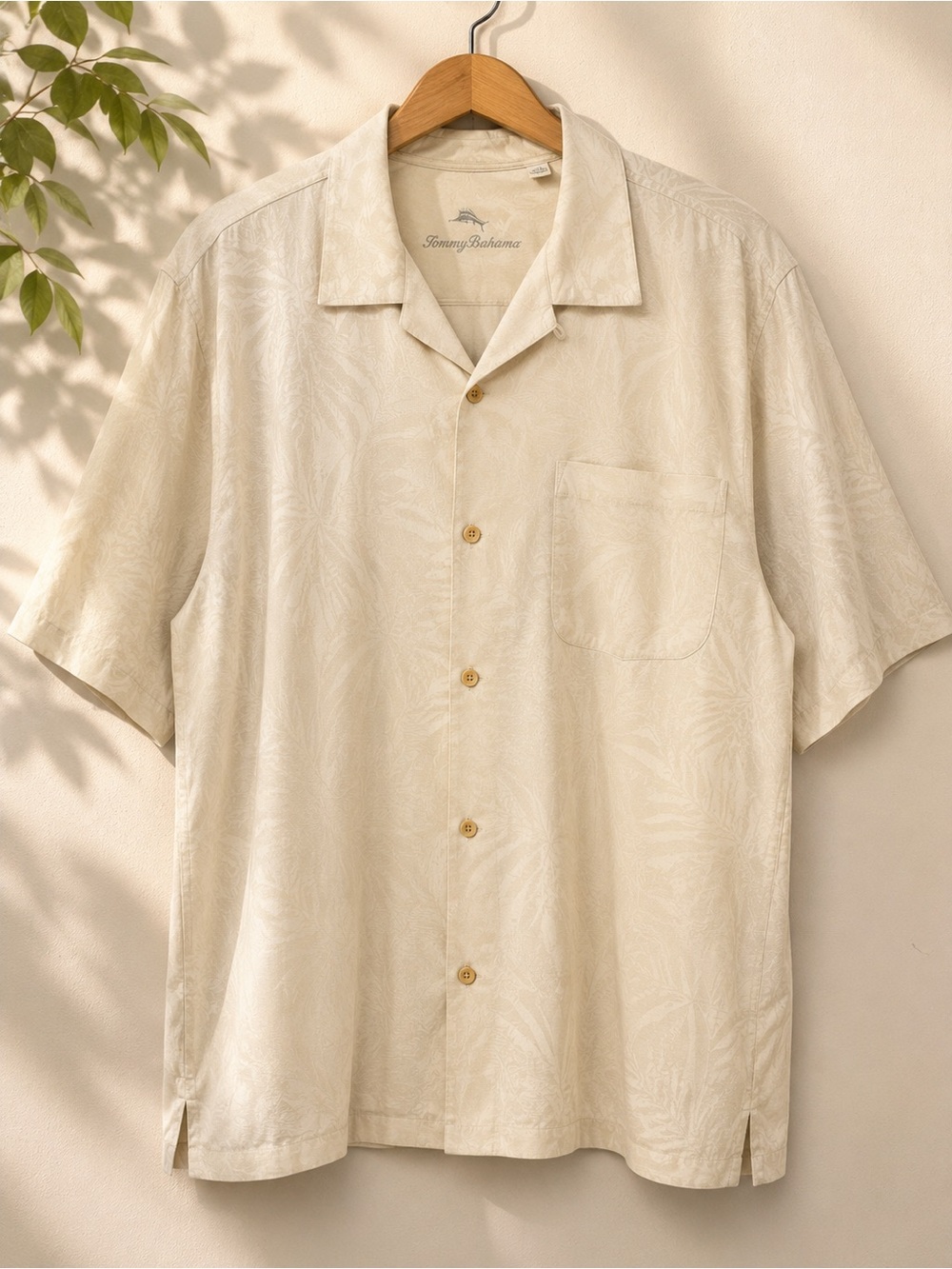 Tommy Bahama Short-Sleeve Camp Shirt in Sandstone